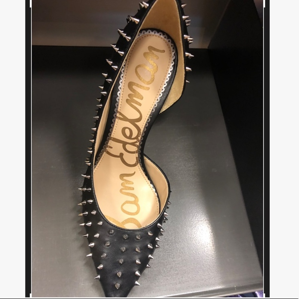 Shoes - Picture 3 of 3